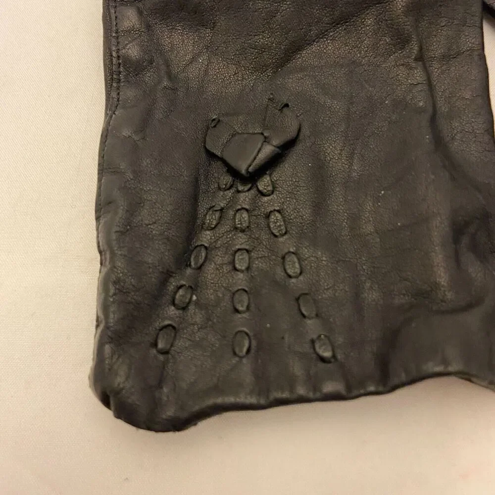 #6247 Vintage Black Leather Gloves made in Japan